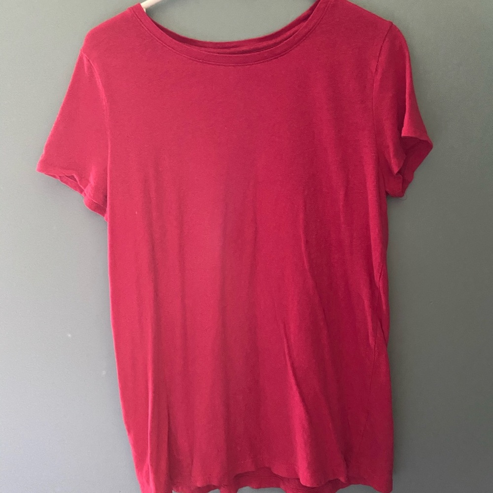 Red Basic Tee